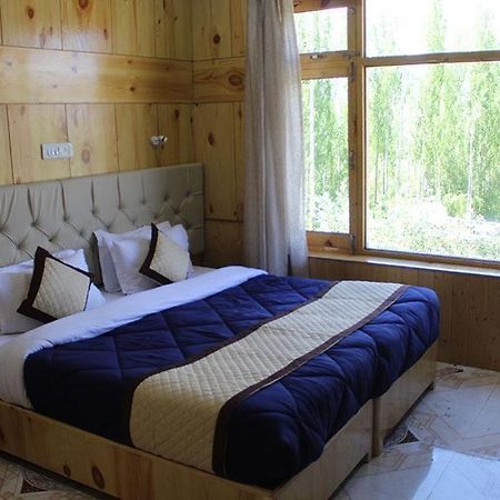 Kanishka Hotel Ladakh By Lexstays เลห์ ภายนอก รูปภาพ