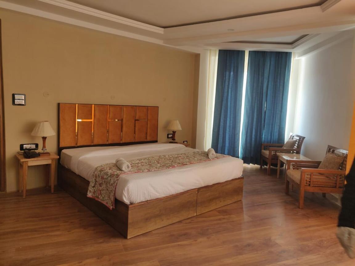 Kanishka Hotel Ladakh By Lexstays เลห์ ภายนอก รูปภาพ