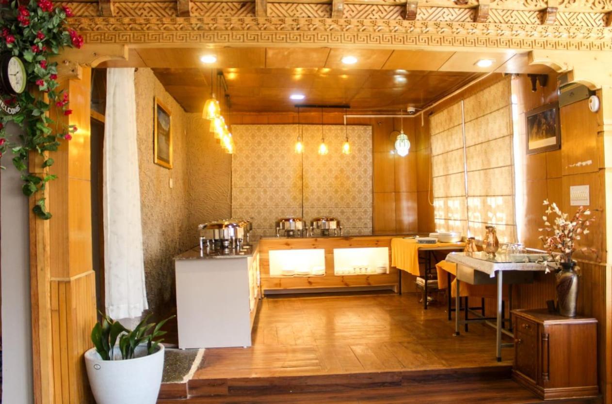 Kanishka Hotel Ladakh By Lexstays เลห์ ภายนอก รูปภาพ